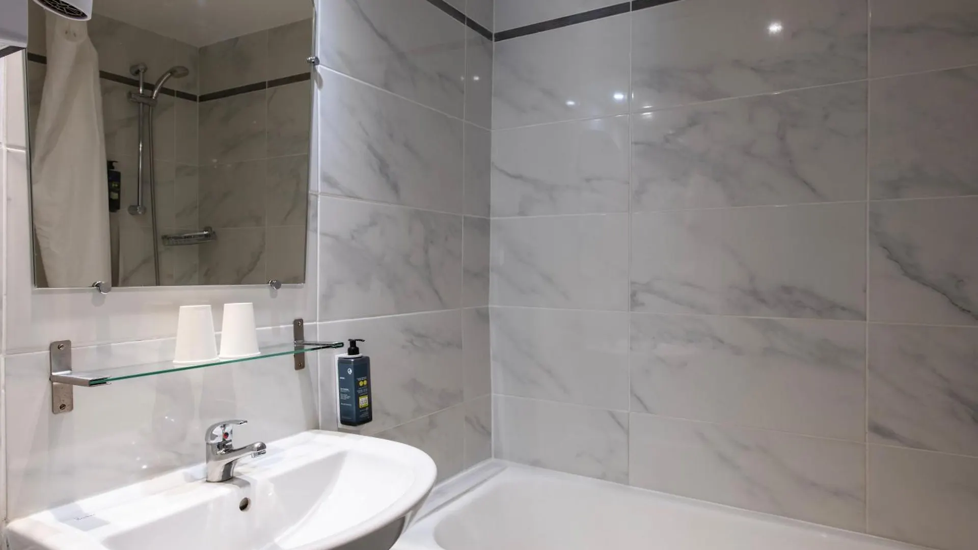 Hotel Ambassadeur Paris 3*,