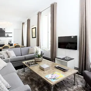 Livinparis - Luxury 3 Bedrooms Le Louvre I Paris