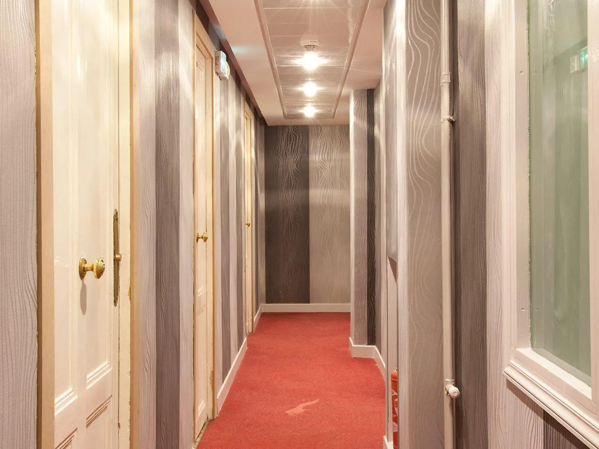 Hotel Ambassadeur Παρίσι 3*,