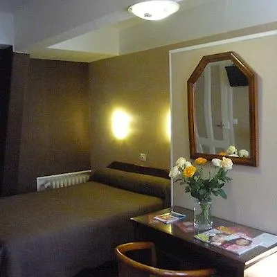 Hotel Ambassadeur Παρίσι 3*,